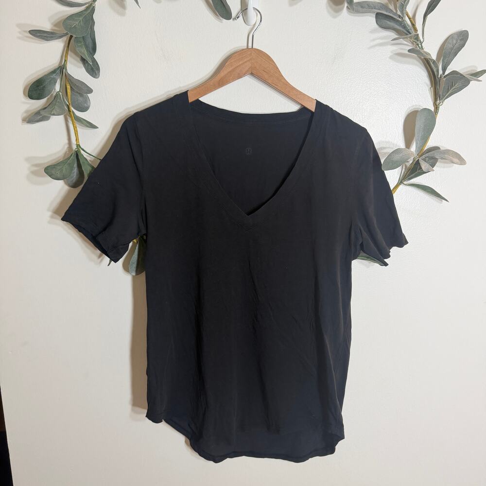 Lululemon Black V Neck Tee